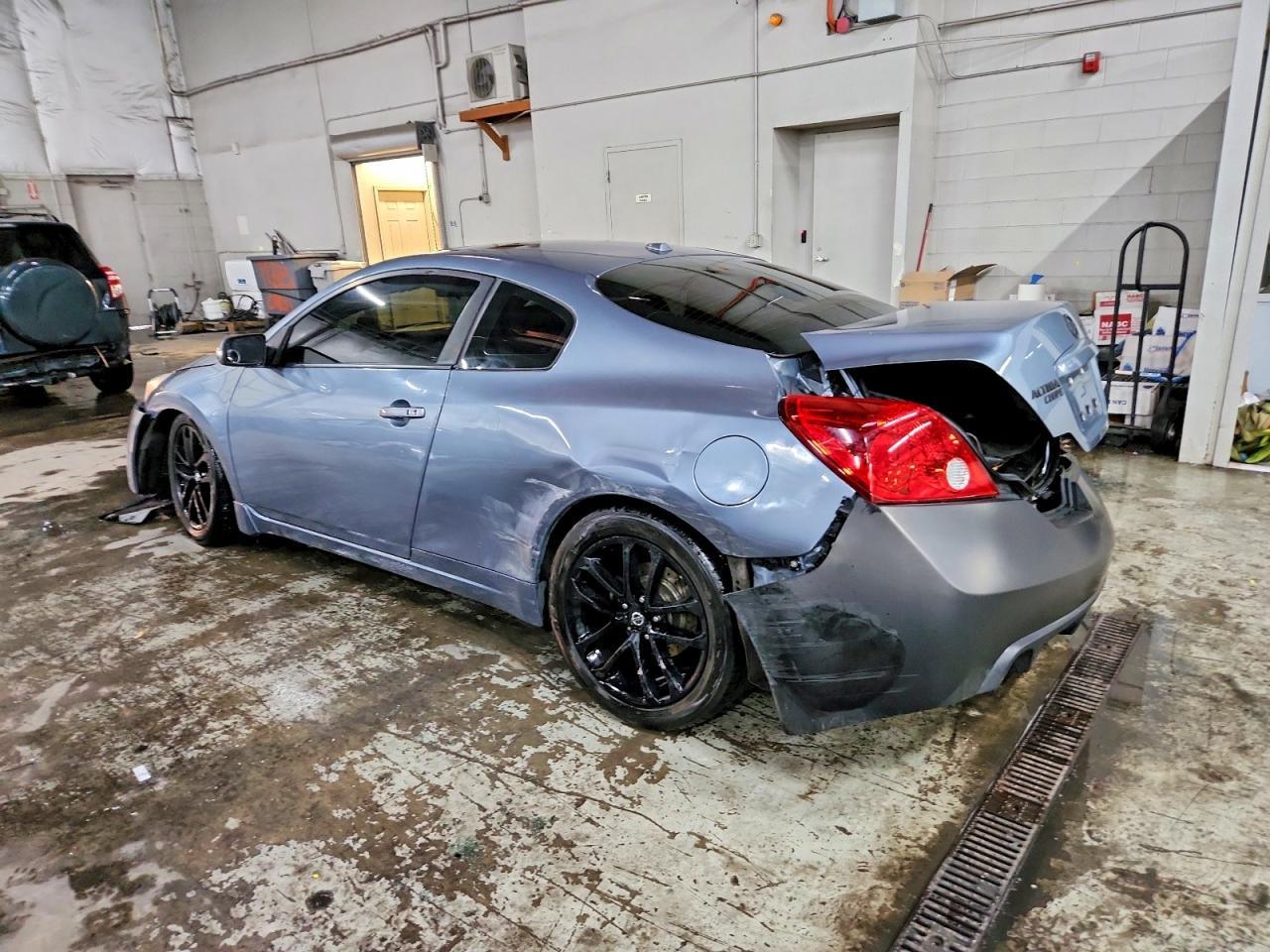 2010 NISSAN ALTIMA