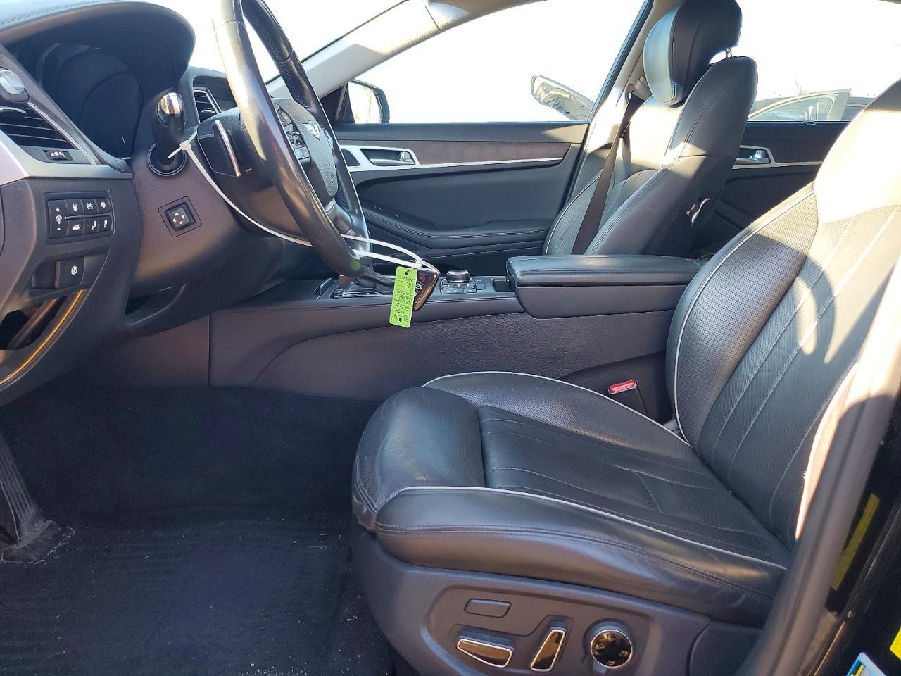 2015 HYUNDAI GENESIS