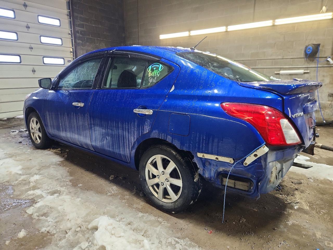 2015 NISSAN VERSA