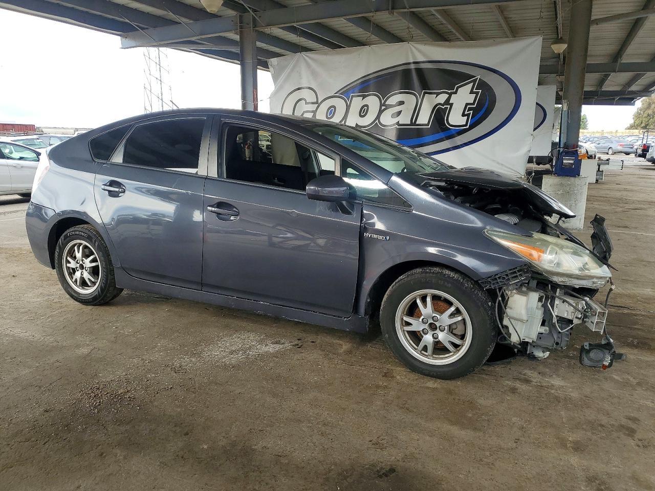 2011 TOYOTA PRIUS