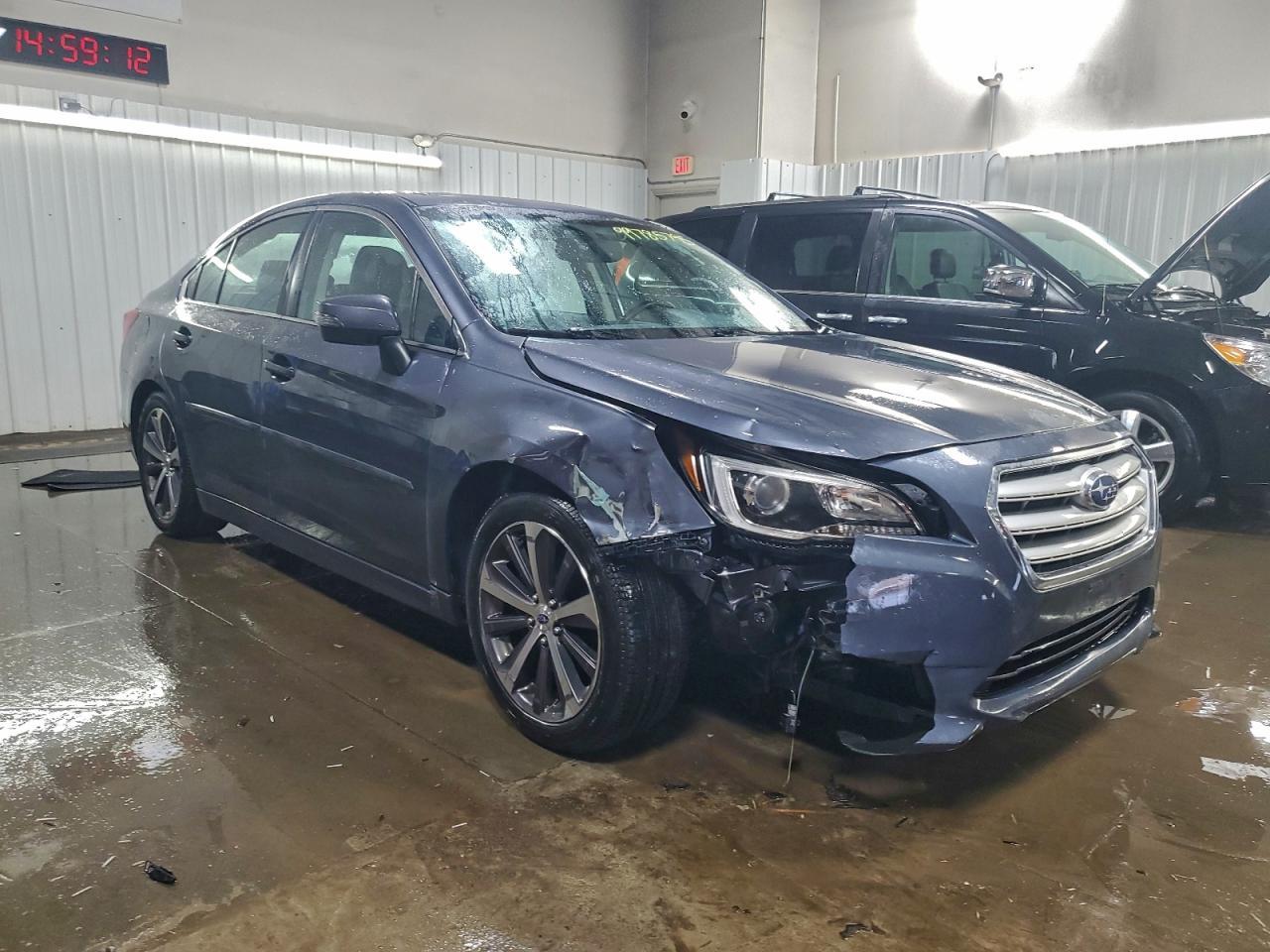 2015 SUBARU Legacy