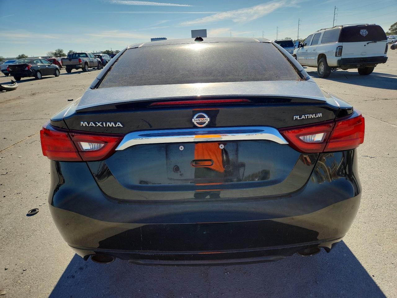 2017 NISSAN Maxima