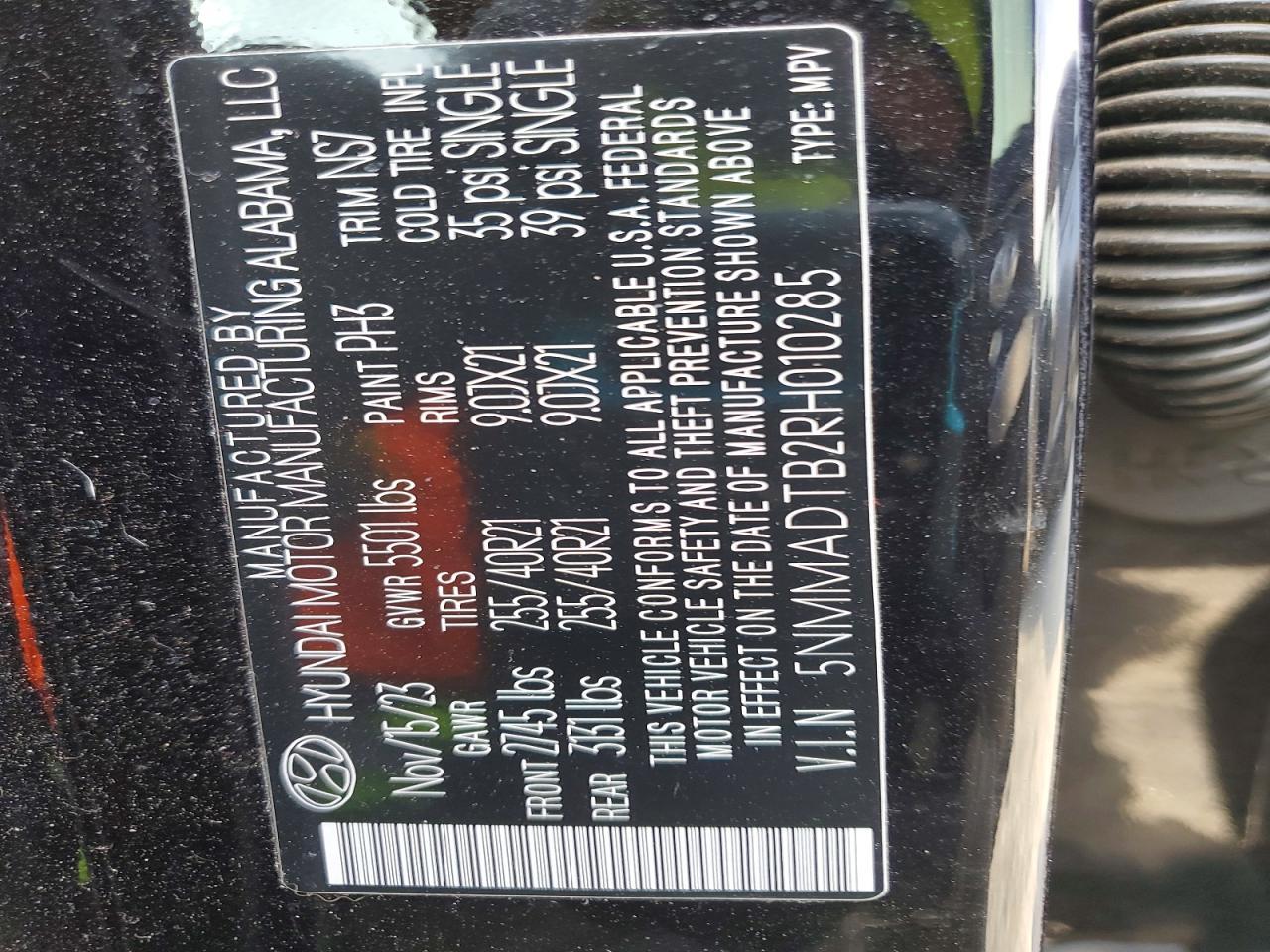 2024 GENESIS GV70