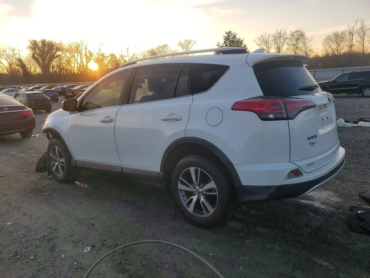 2016 TOYOTA RAV4