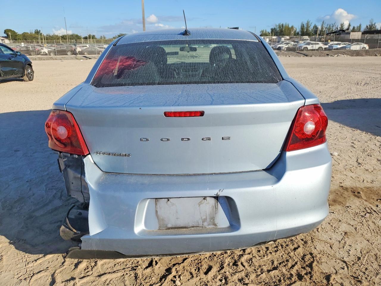 2013 DODGE Avenger