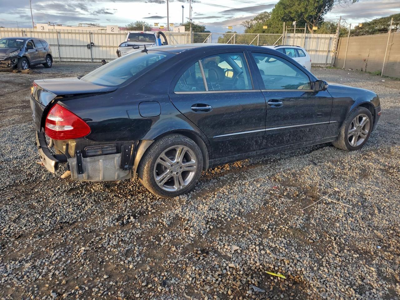 2005 MERCEDES-BENZ E-Class