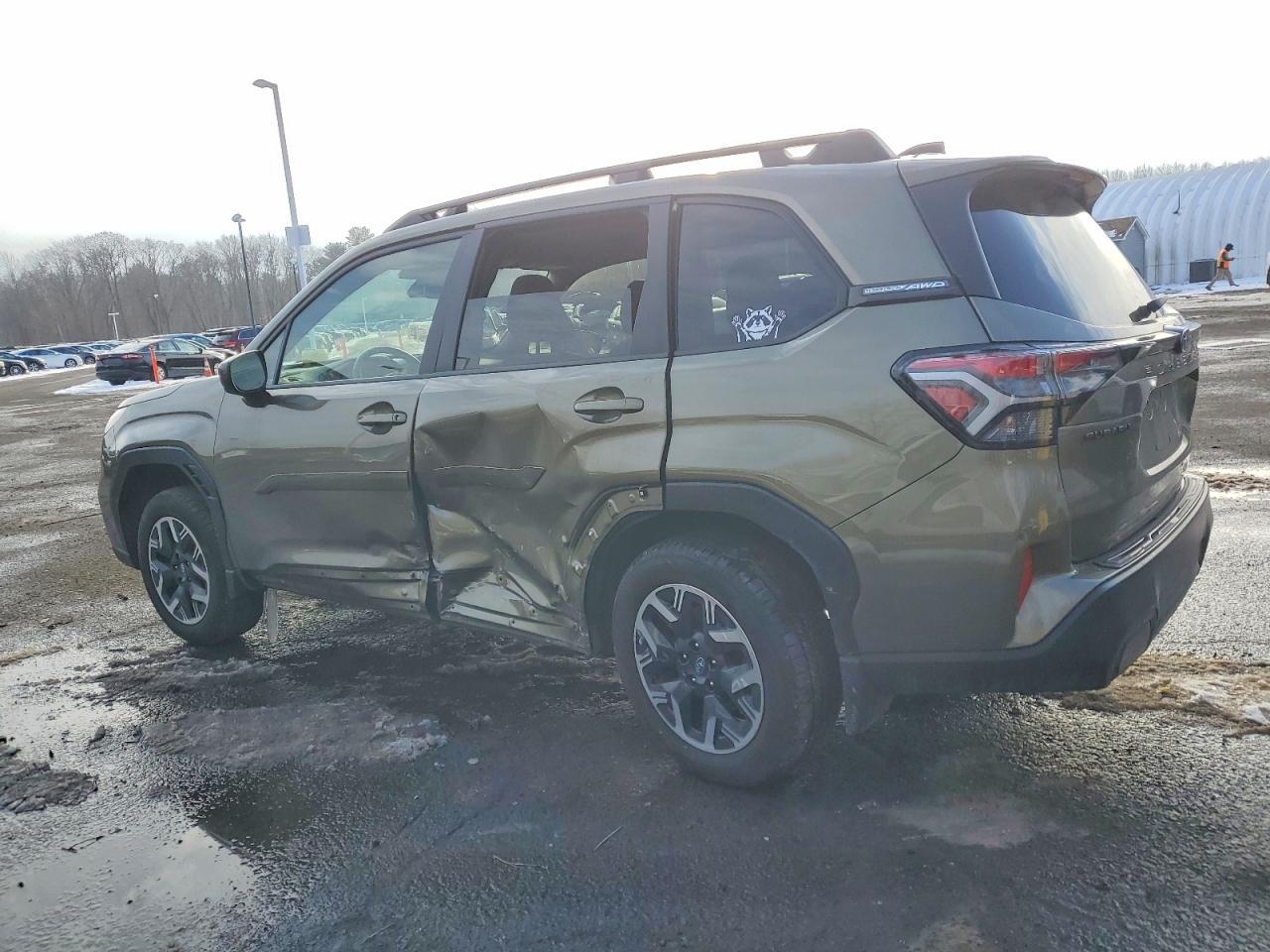 2025 SUBARU FORESTER