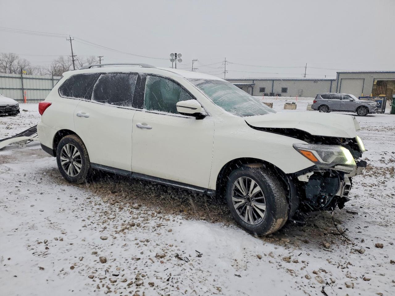 2017 NISSAN PATHFINDER