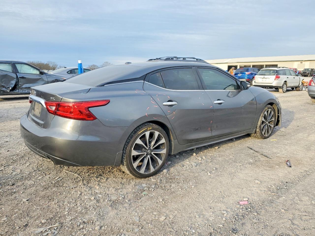 2017 NISSAN Maxima