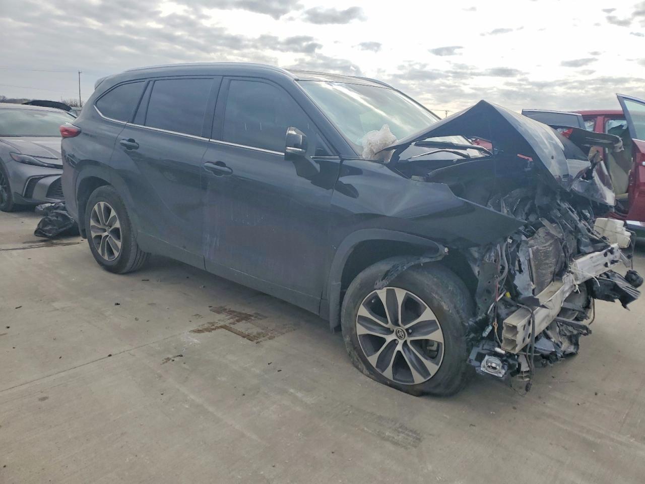 2021 TOYOTA HIGHLANDER