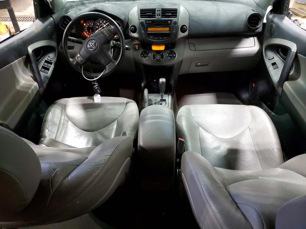 2011 TOYOTA RAV4