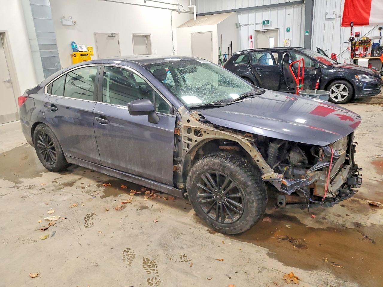 2016 SUBARU Legacy