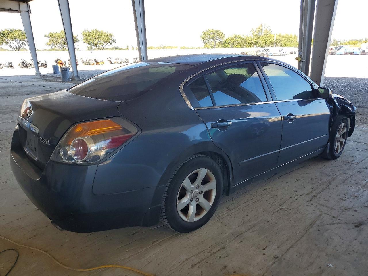 2009 NISSAN ALTIMA
