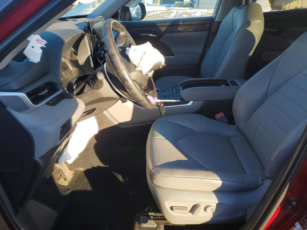 2021 TOYOTA HIGHLANDER