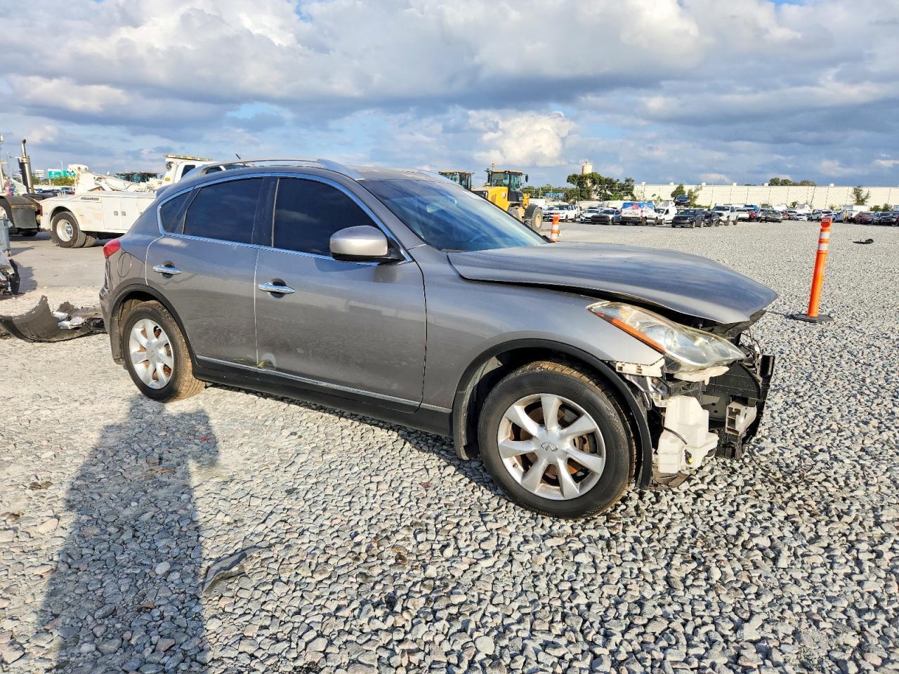 2010 INFINITI EX35