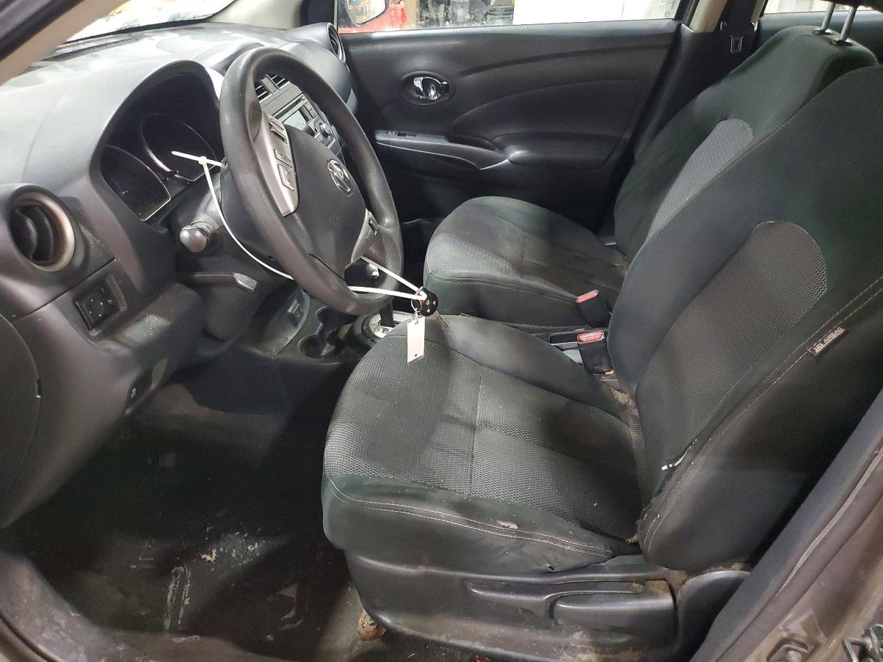 2017 NISSAN VERSA