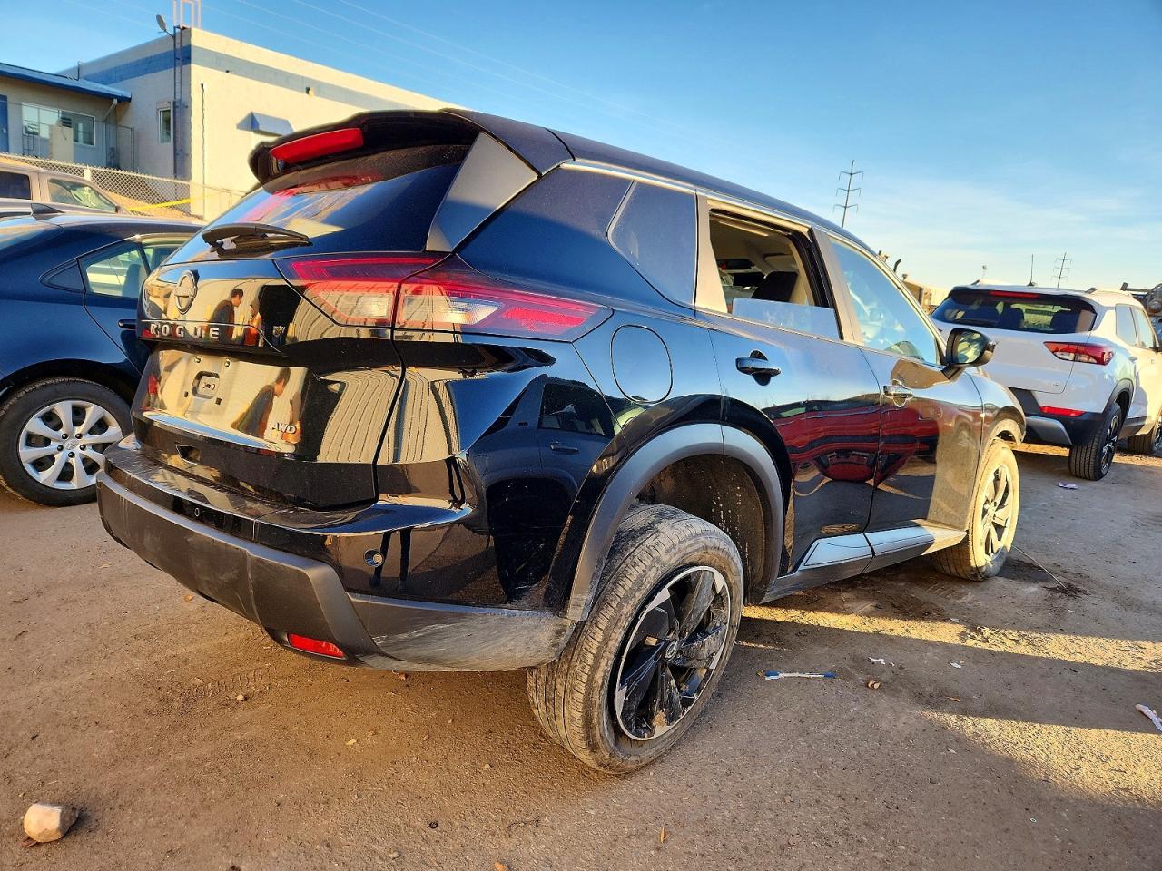 2025 NISSAN ROGUE