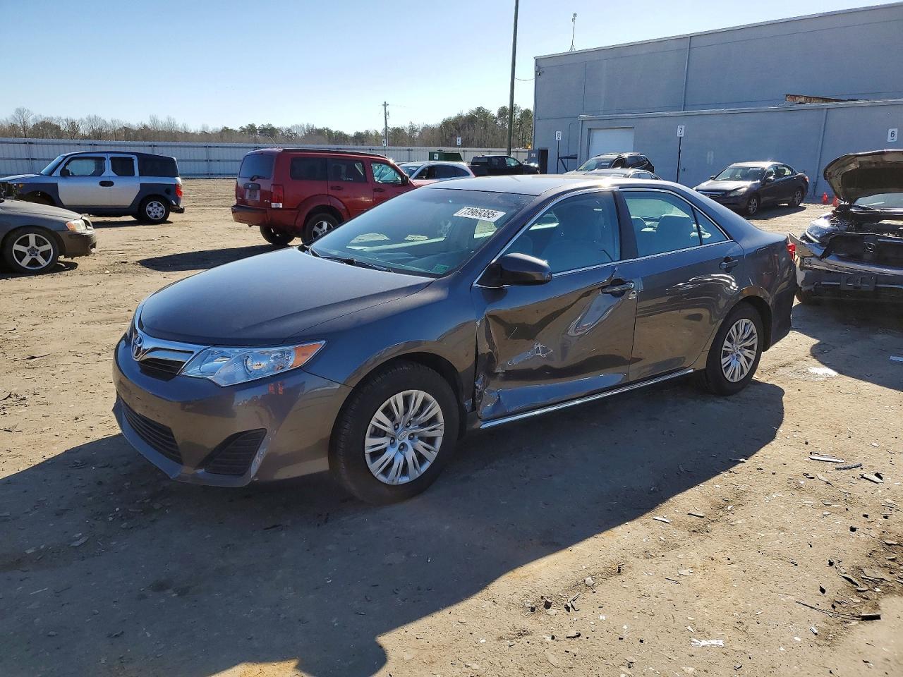 2013 TOYOTA CAMRY