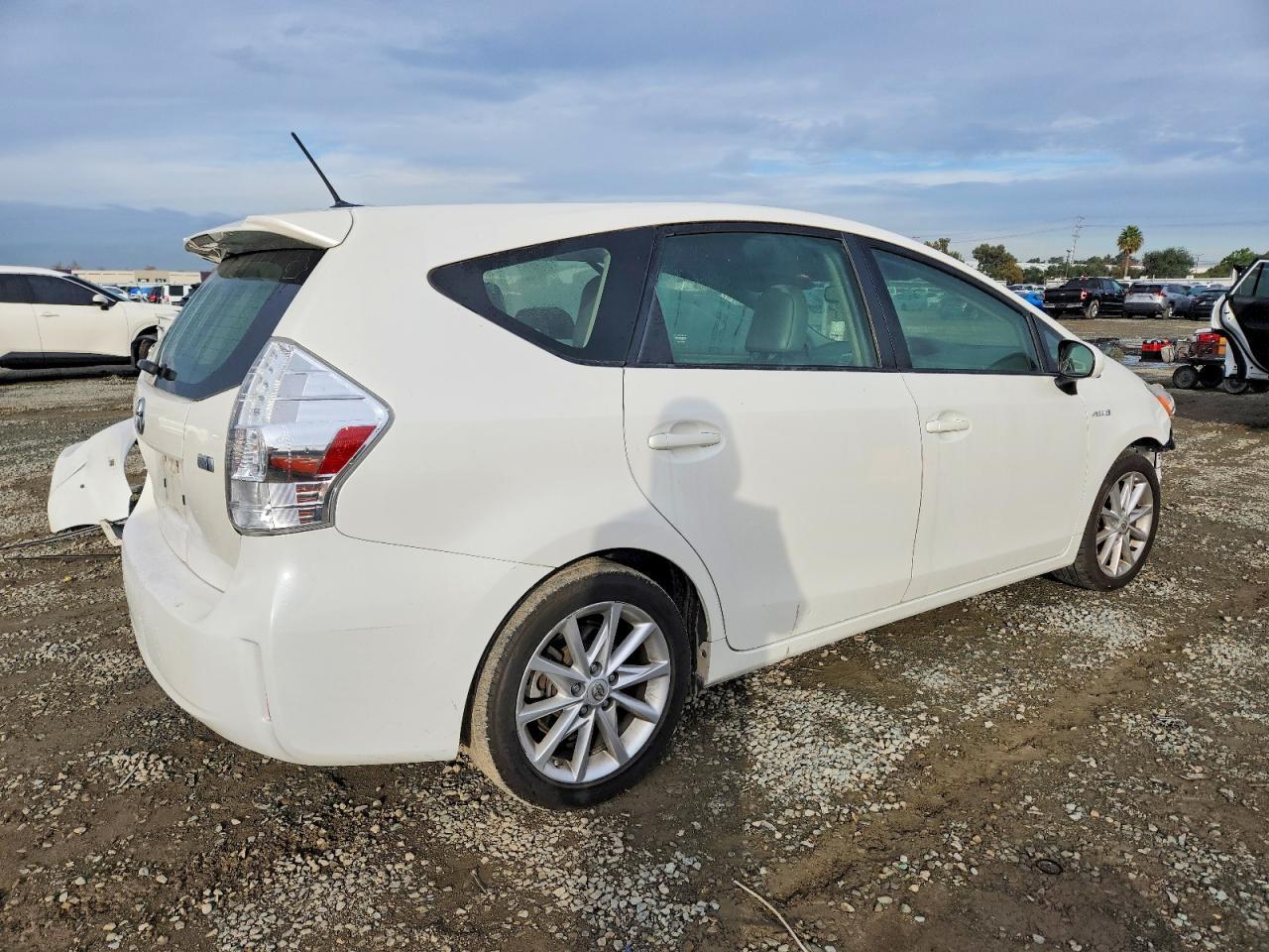 2014 TOYOTA PRIUS V