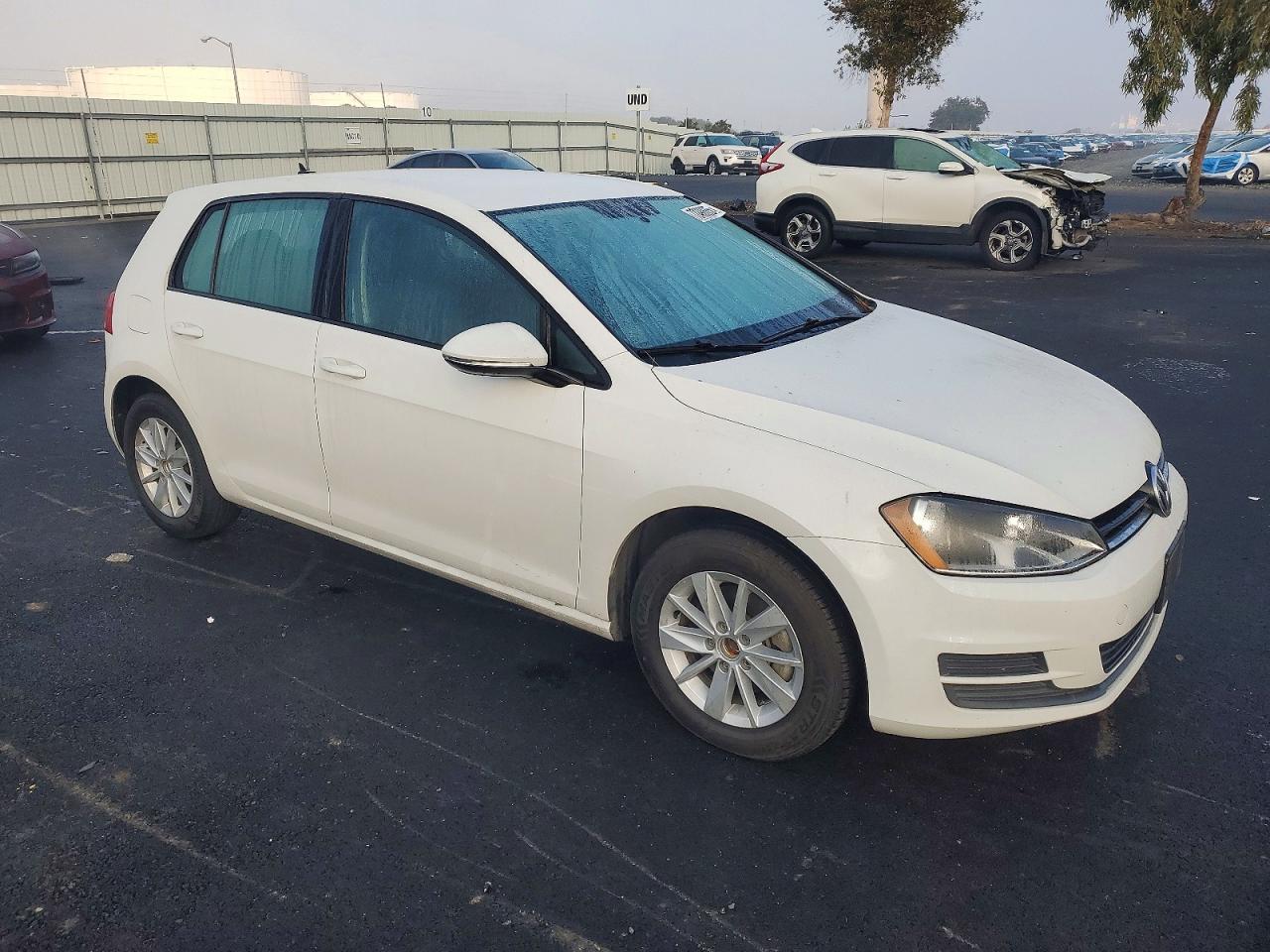2016 VOLKSWAGEN GOLF