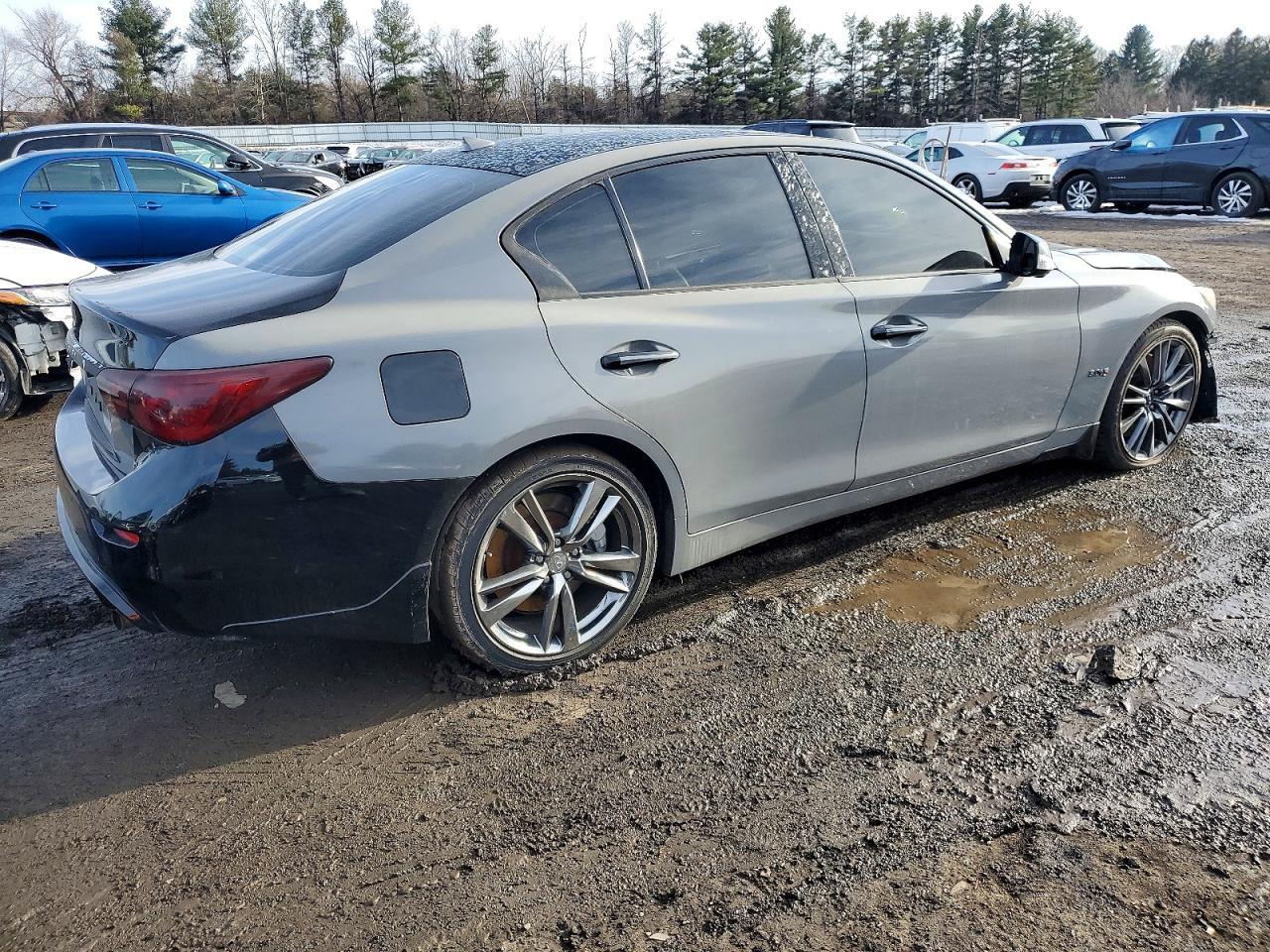 2017 INFINITI Q50