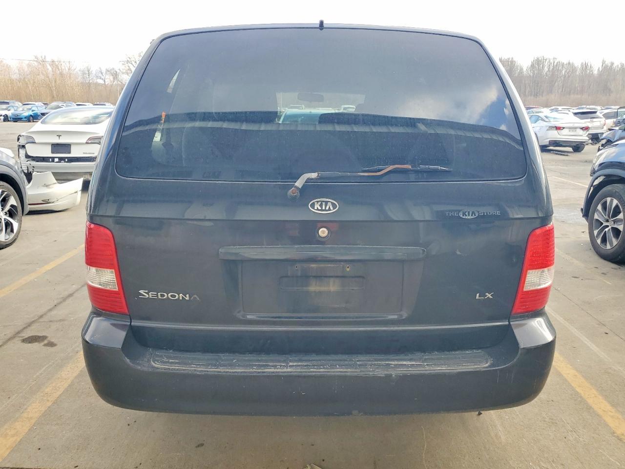 2004 KIA SEDONA