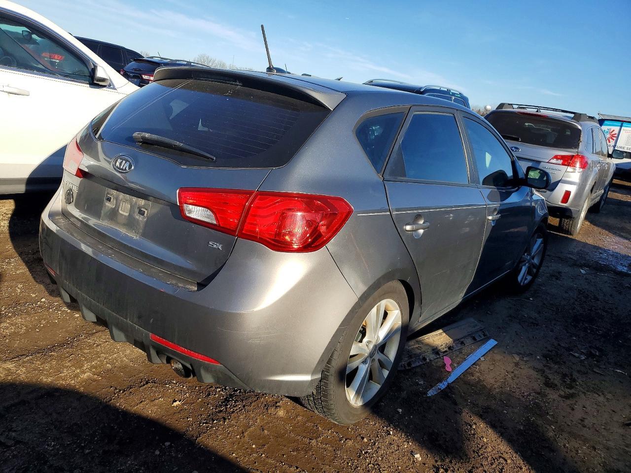 2013 KIA FORTE
