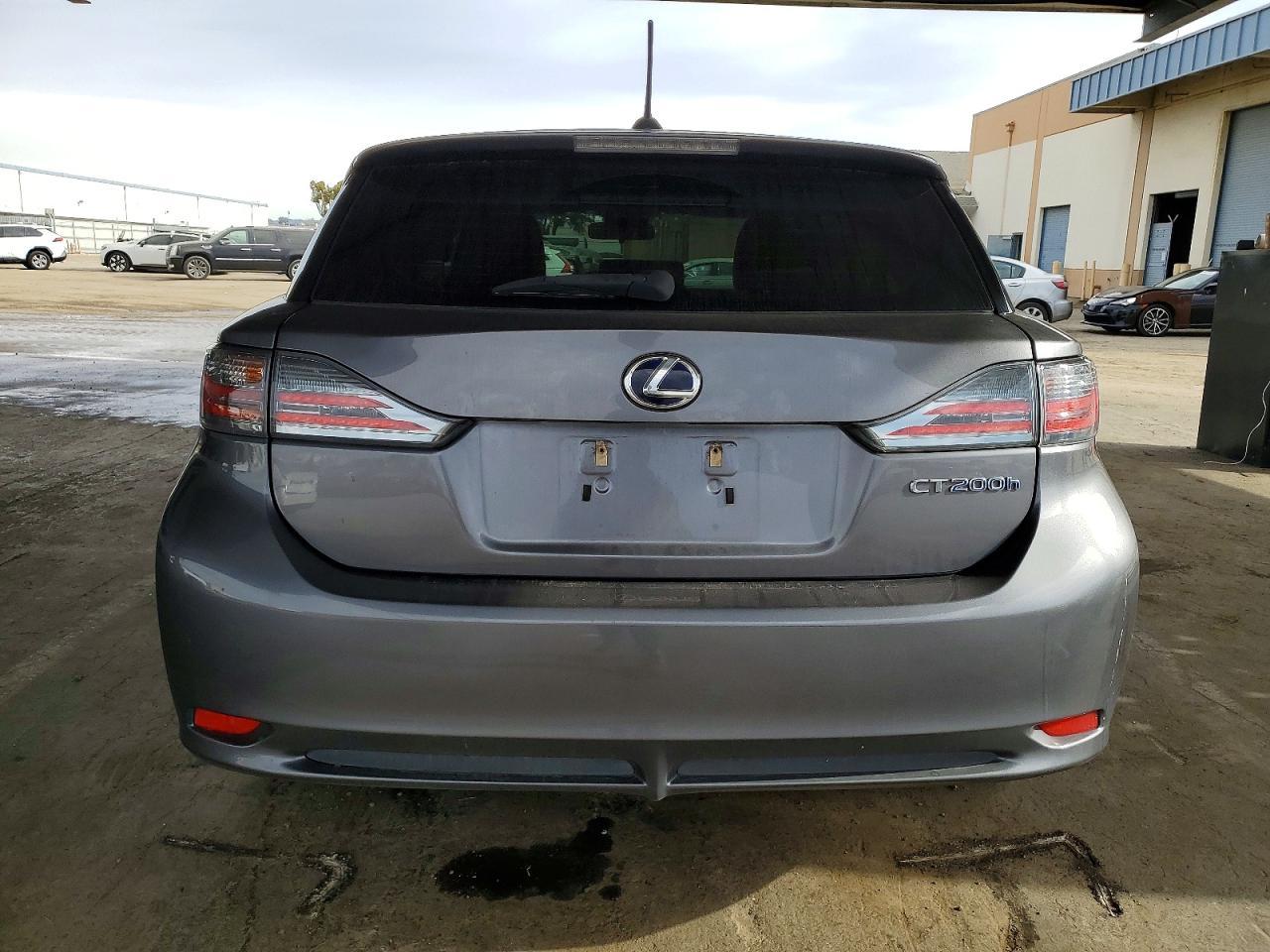 2013 LEXUS CT 200