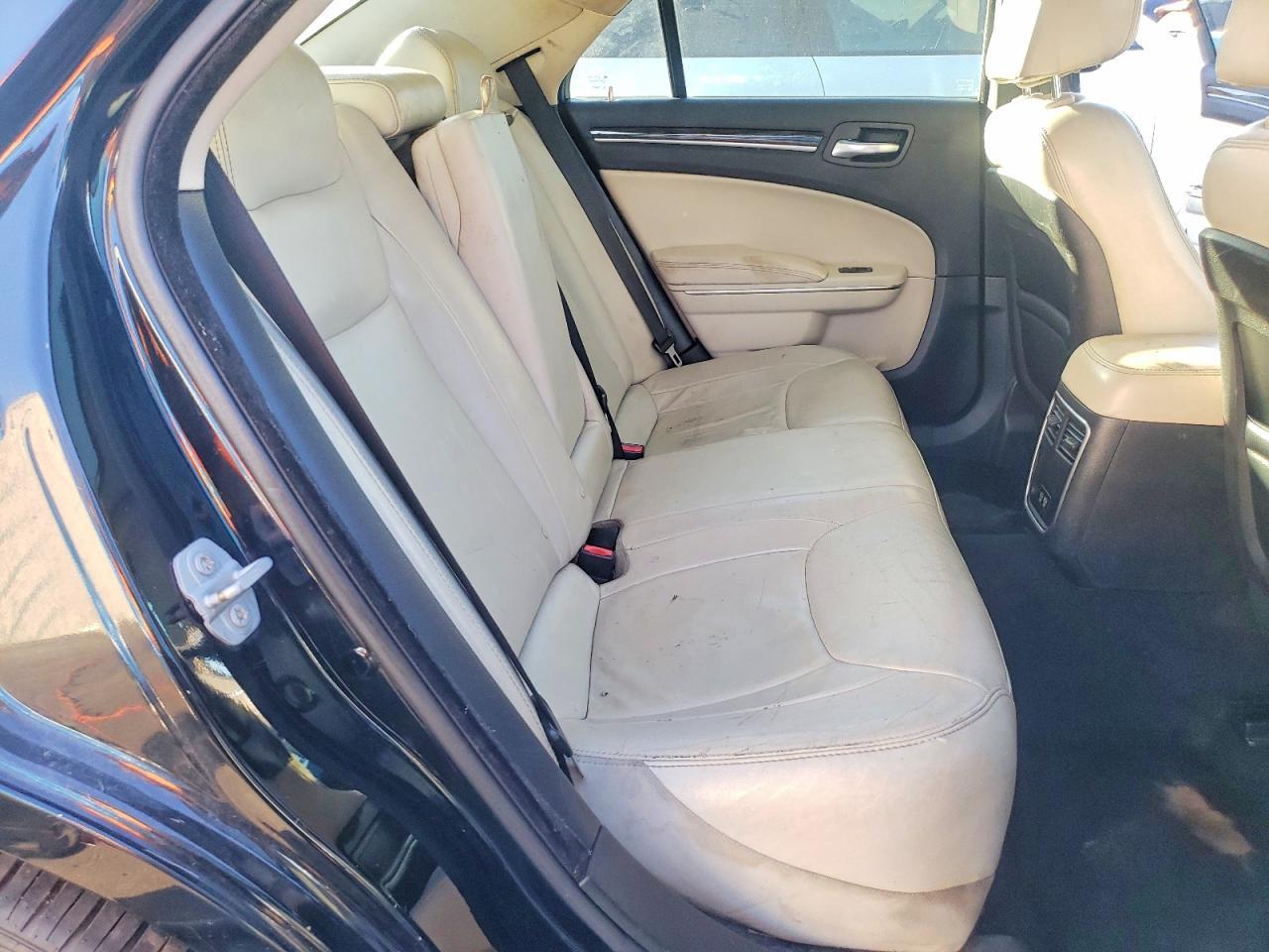 2015 CHRYSLER 300