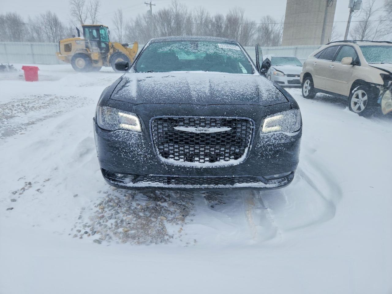 2019 CHRYSLER 300