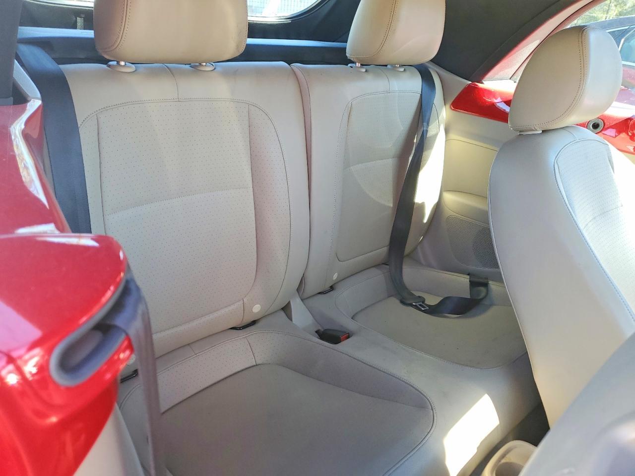2015 VOLKSWAGEN Beetle