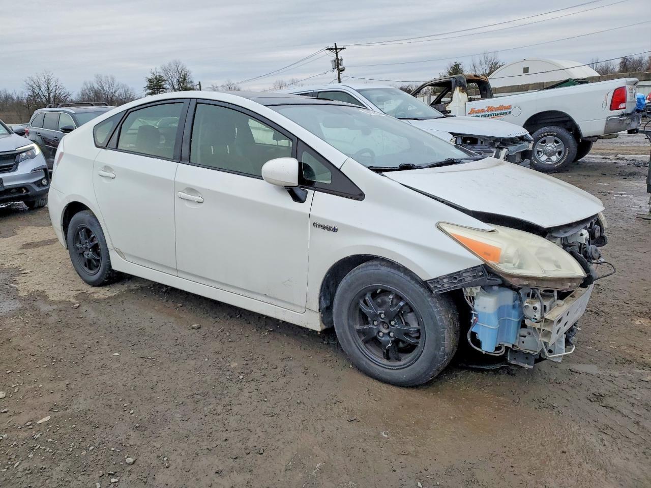 2014 TOYOTA PRIUS