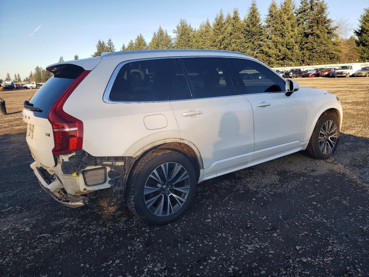 2020 VOLVO XC90