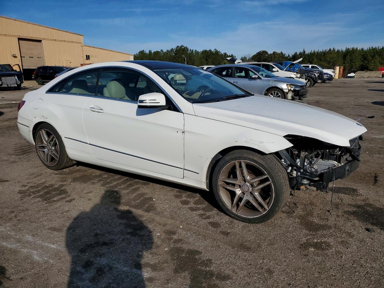 2014 MERCEDES-BENZ E-Class