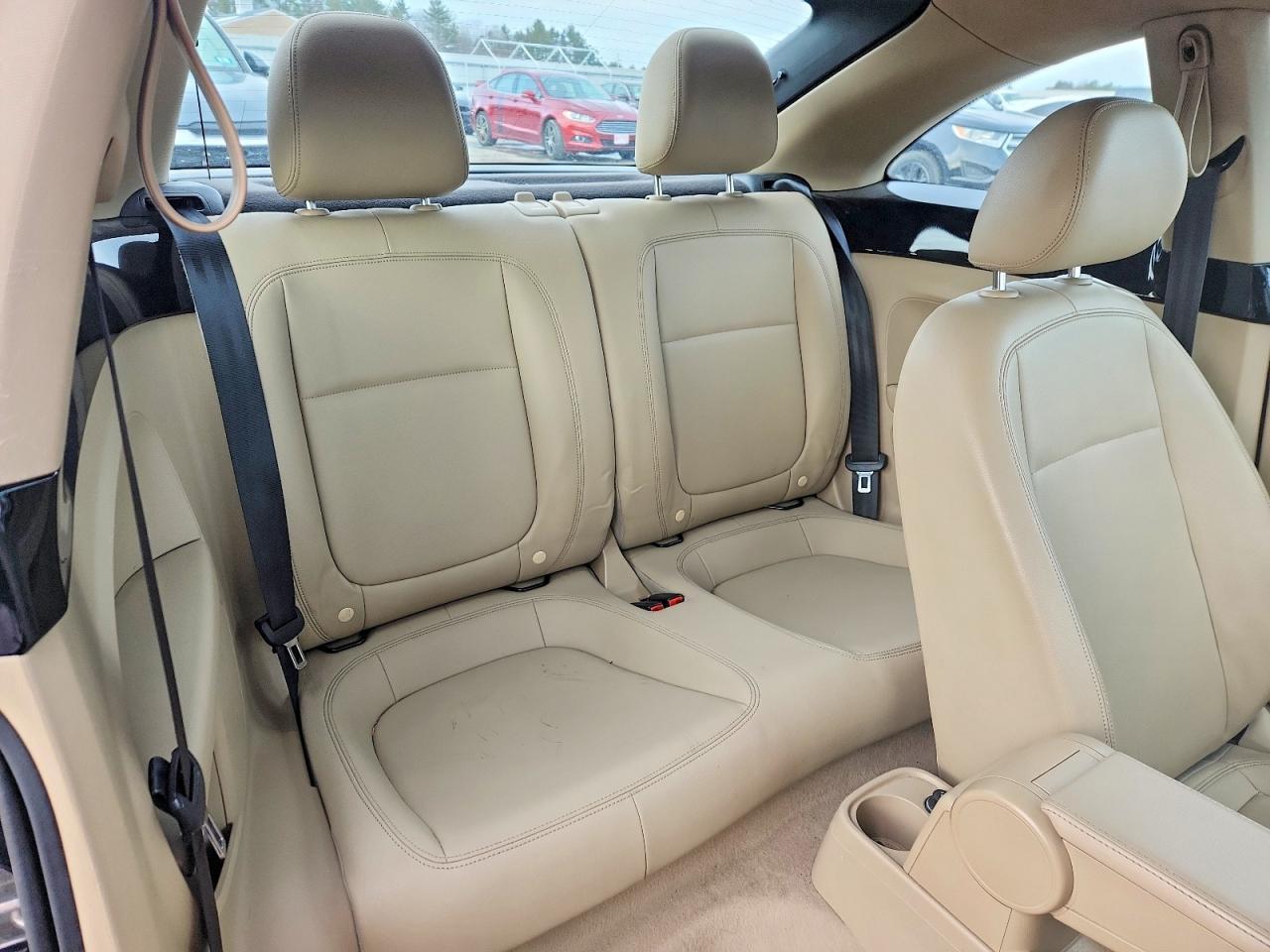 2013 VOLKSWAGEN Beetle