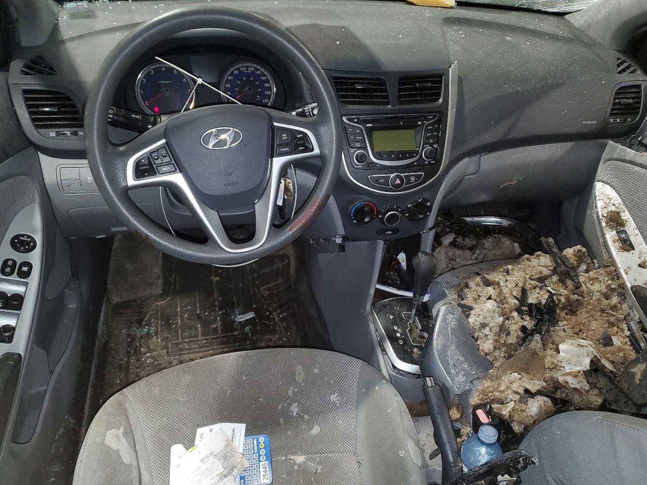2012 HYUNDAI ACCENT