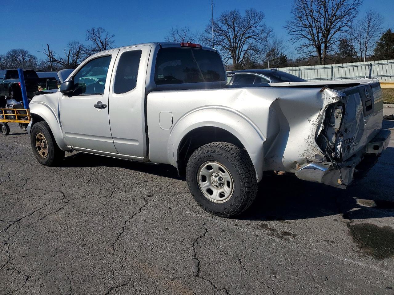 2011 NISSAN Frontier