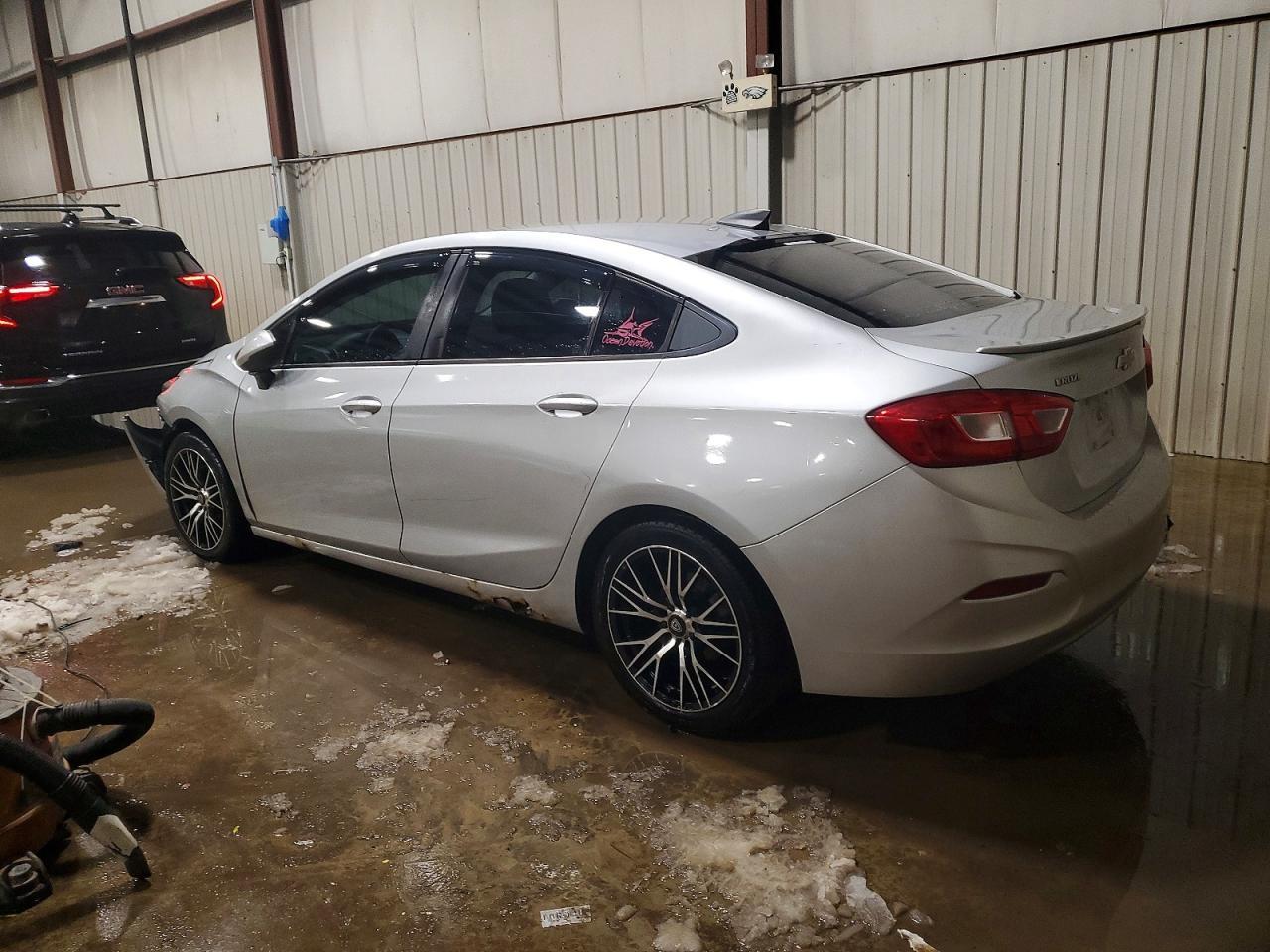 2016 CHEVROLET CRUZE