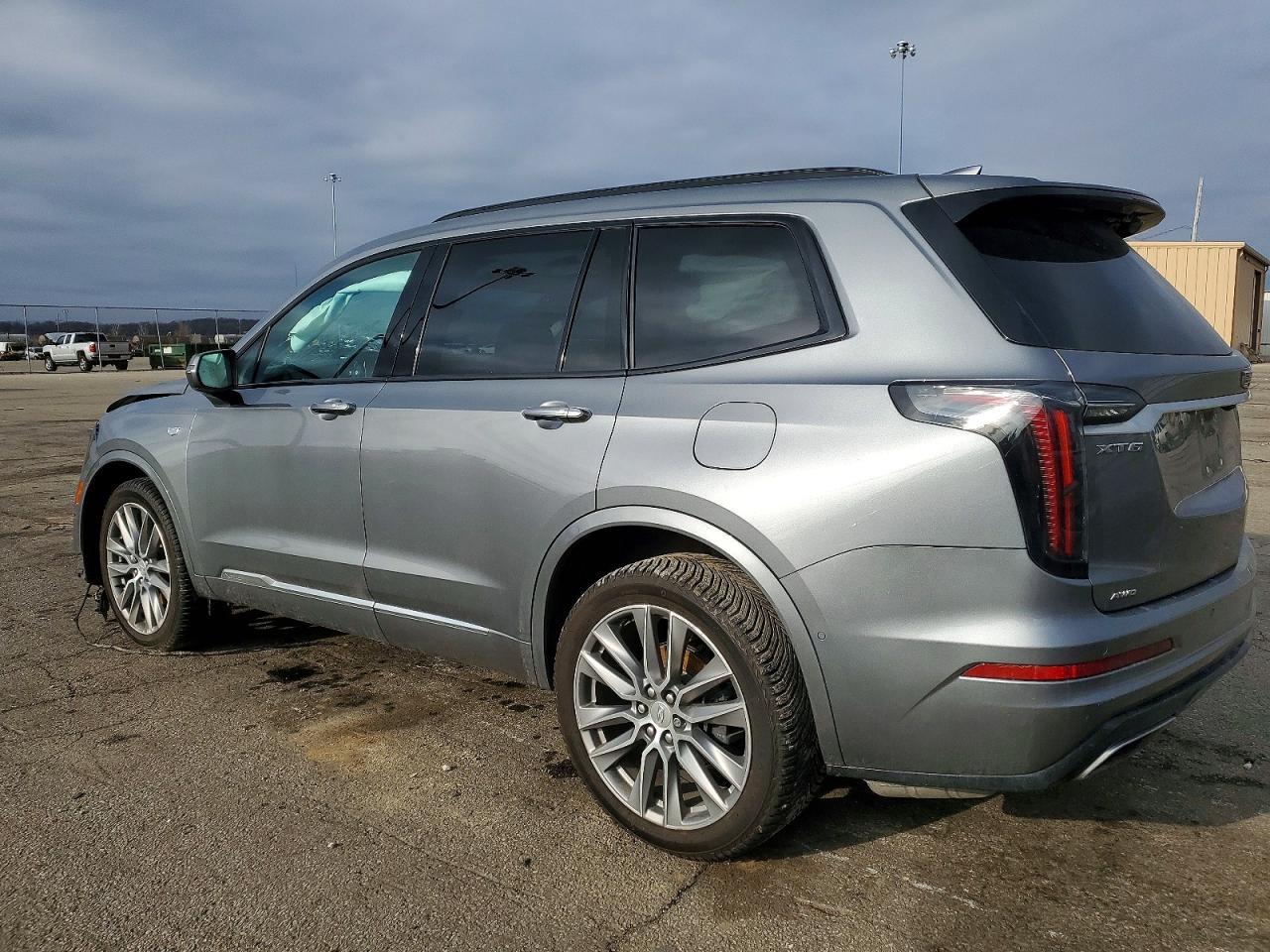 2020 CADILLAC XT6