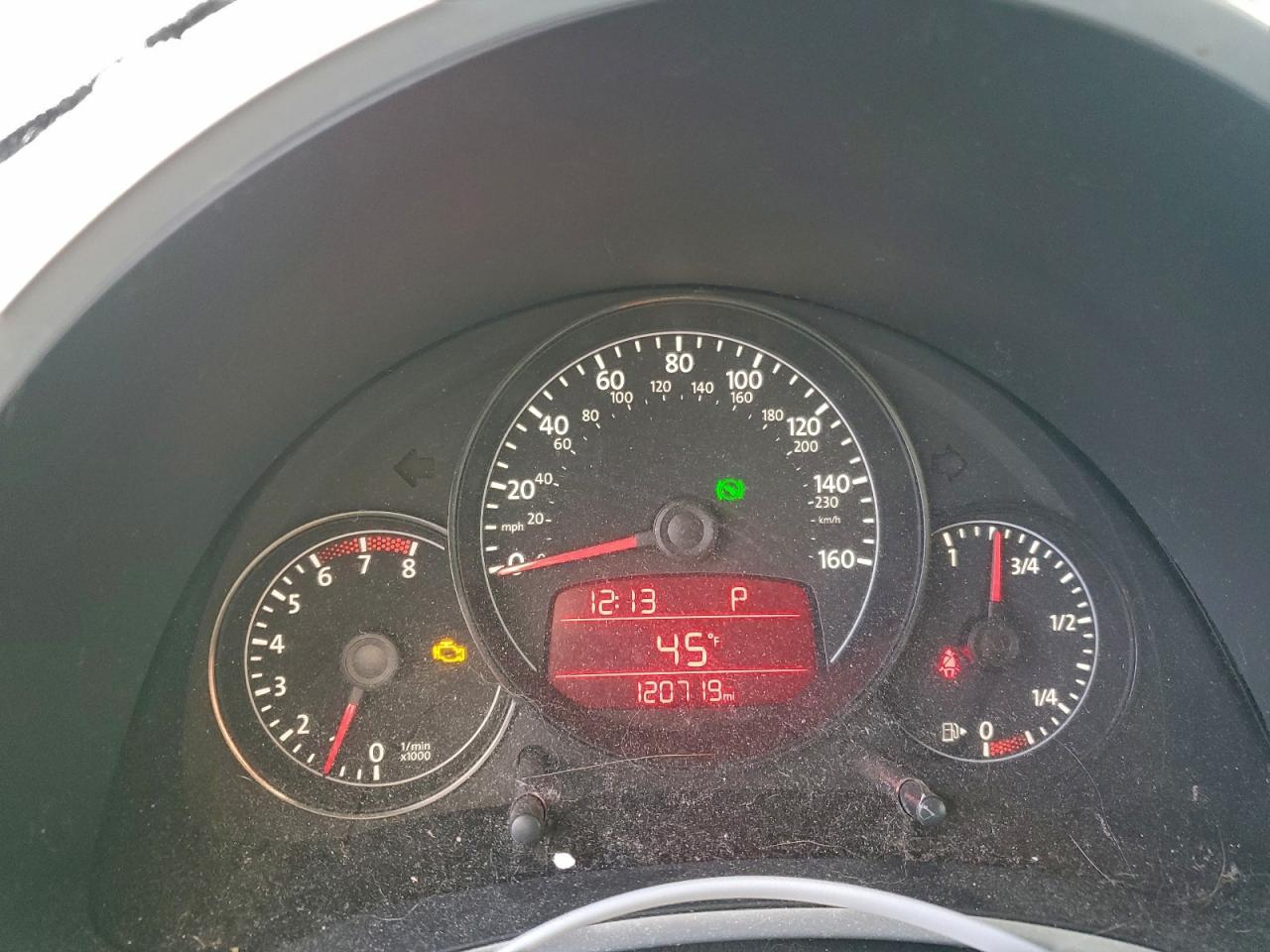 2012 VOLKSWAGEN Beetle