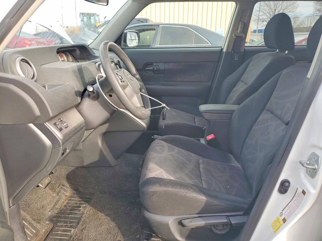 2014 TOYOTA SCION