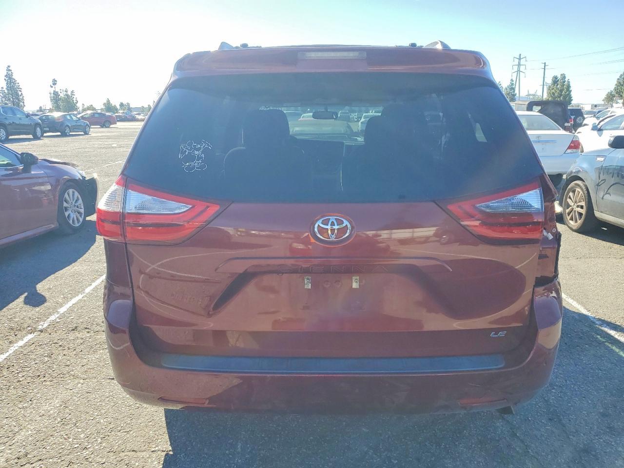 2015 TOYOTA SIENNA