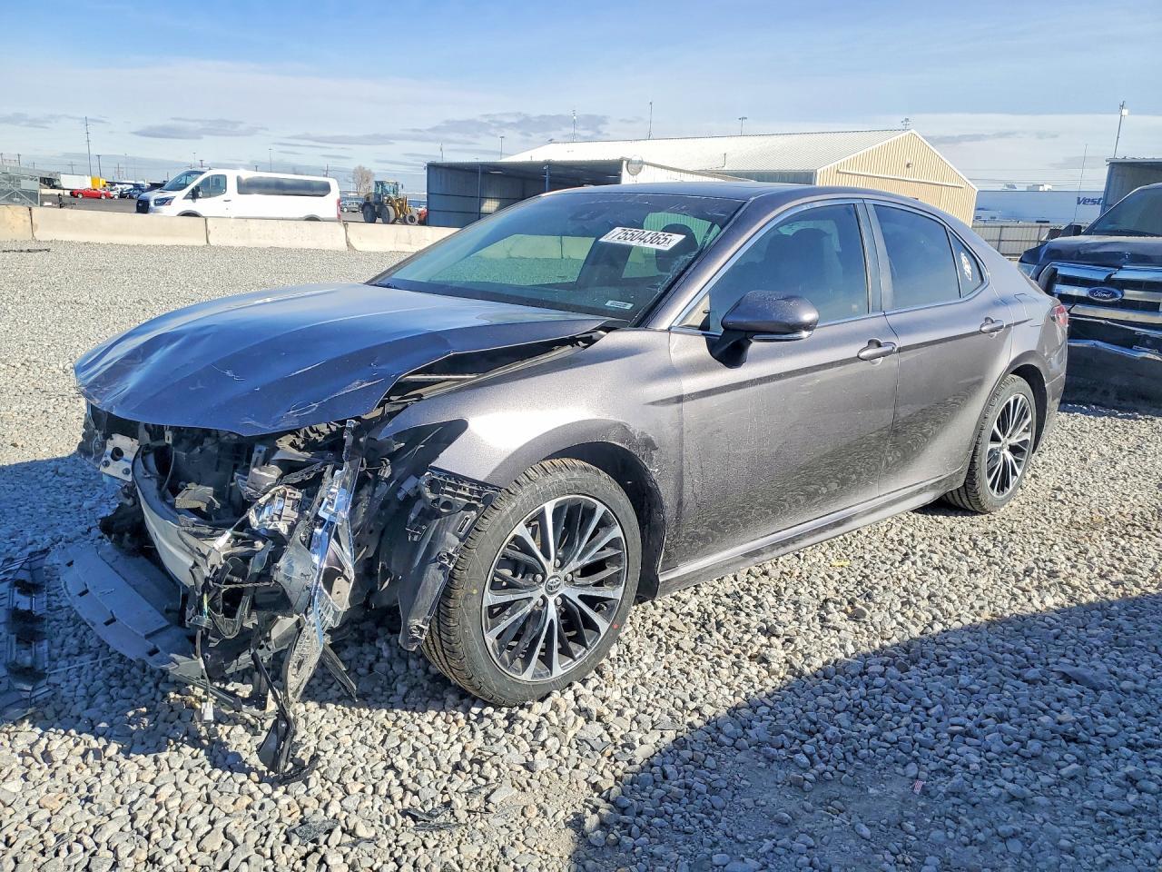 2018 TOYOTA CAMRY