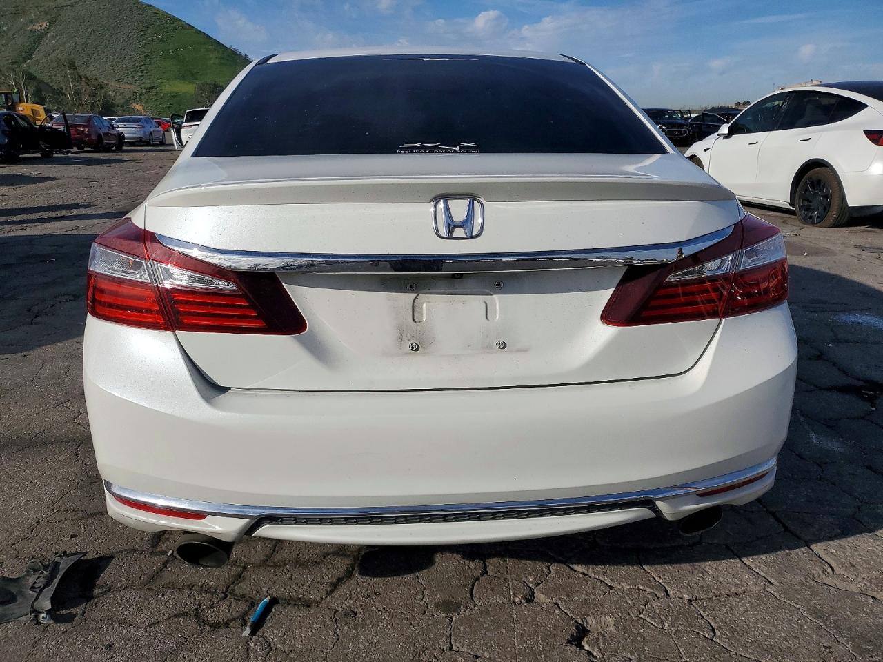 2017 HONDA ACCORD