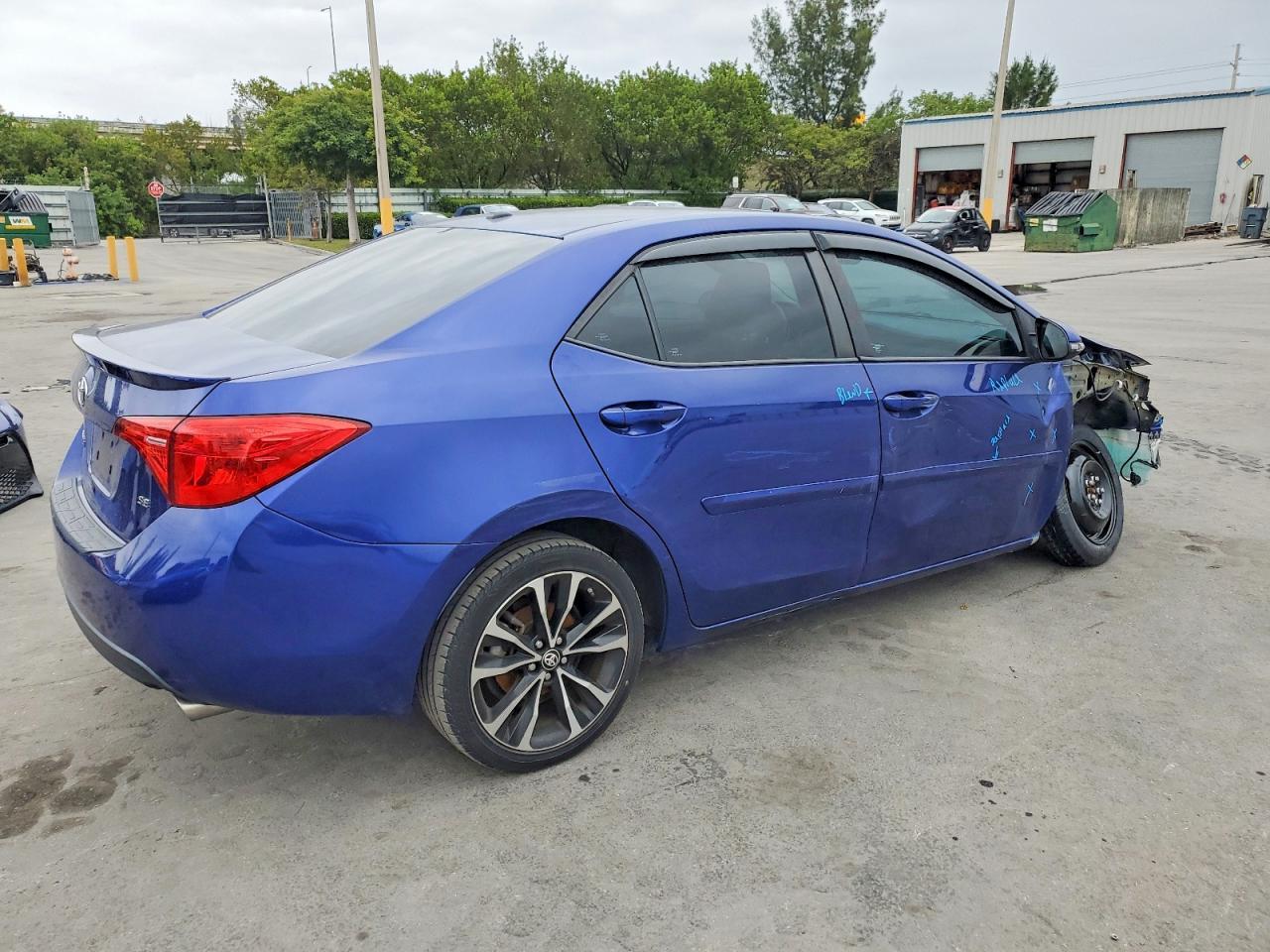 2017 TOYOTA COROLLA