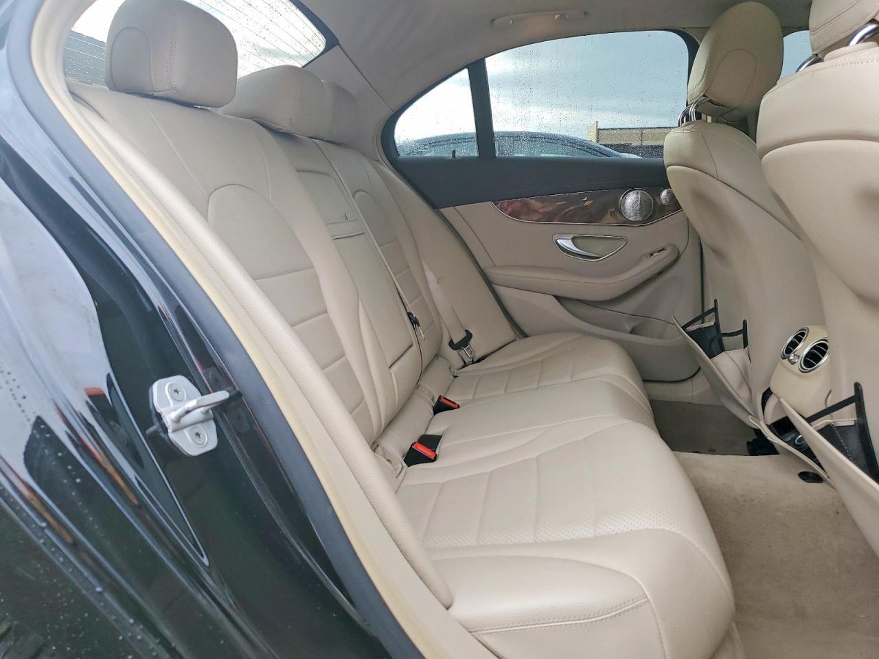 2015 MERCEDES-BENZ C-CLASS