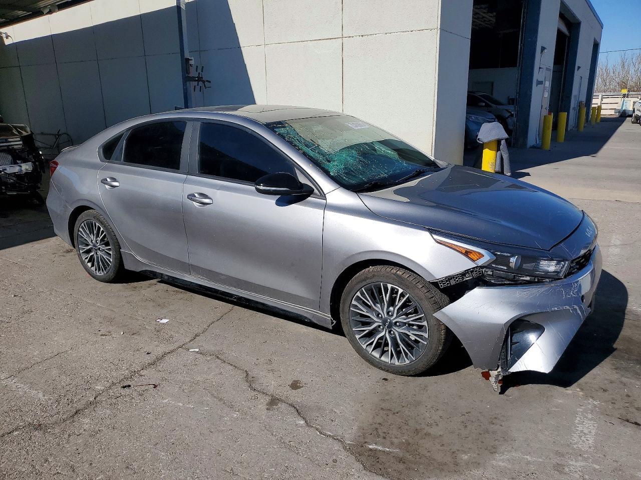 2023 KIA FORTE