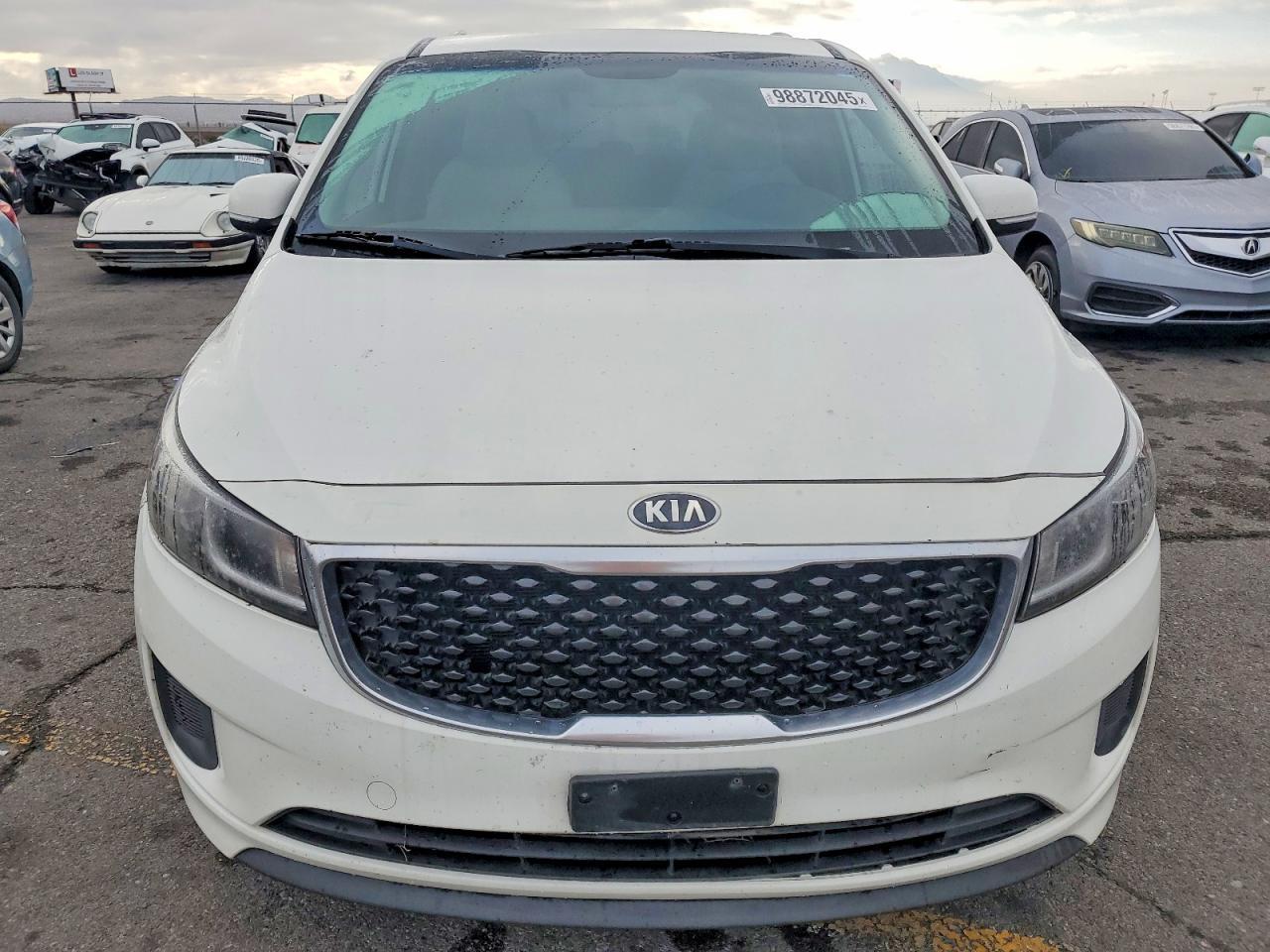 2016 KIA SEDONA