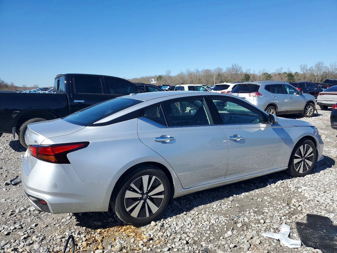 2019 NISSAN ALTIMA