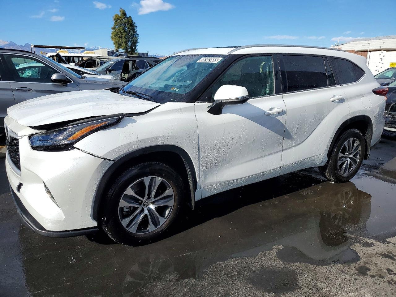 2025 TOYOTA HIGHLANDER